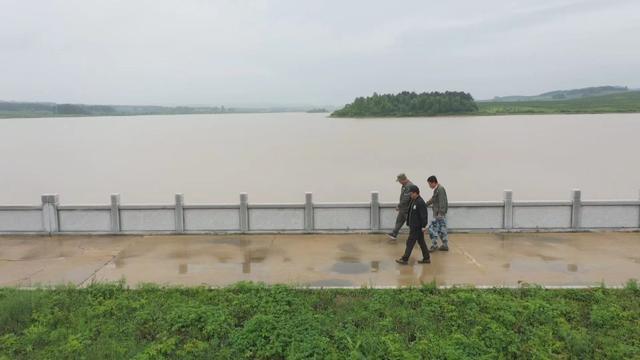 防汛物資一覽表|防汛器材有哪些|防汛物資清單|防汛物資主要包括哪些?|防汛工具包括哪些|應(yīng)急搶險(xiǎn)物資清單|常用防汛應(yīng)急物資清單|防洪防汛安全教育