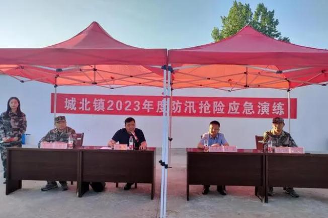 “汛”速行動，以練筑防！金安區(qū)城北鎮(zhèn)開展防汛搶險(xiǎn)應(yīng)急演練